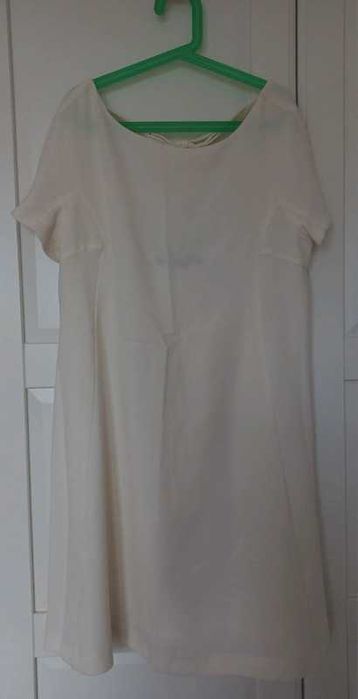 Kremowa sukienka Zara S 36