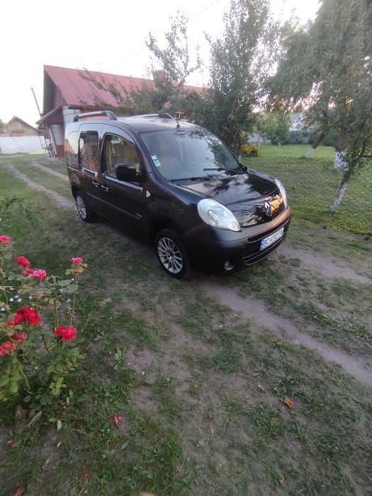 Продаж Рено кенго.