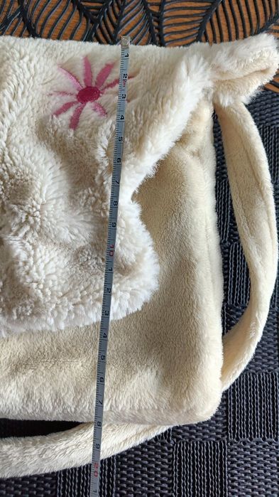 Torebka pluszowa owieczka dziecięca kremowa maskotka