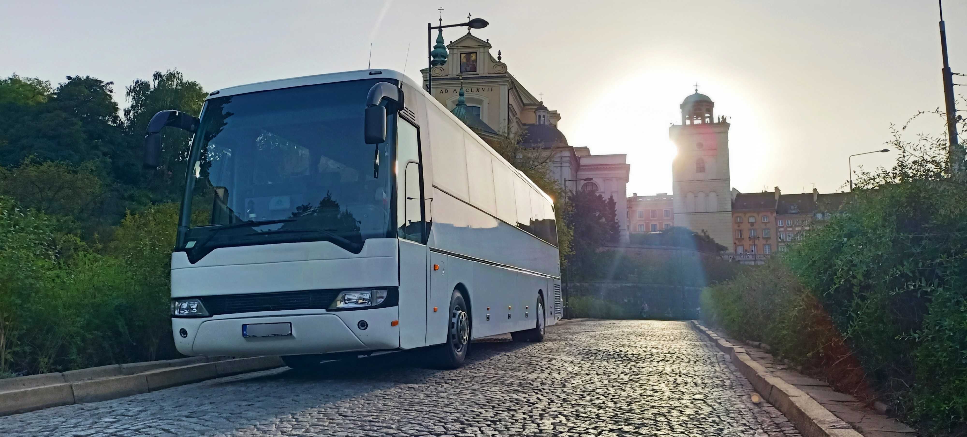 Wynajem Autokarów Busów Warszawa - Przewozy Autokarowe Orłowscy