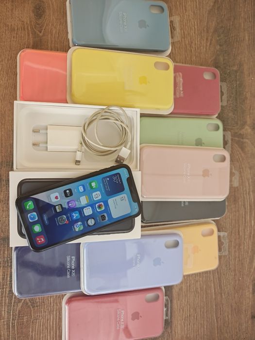 iPhone XR 64GB Preto Bom estado Aceito Retomas