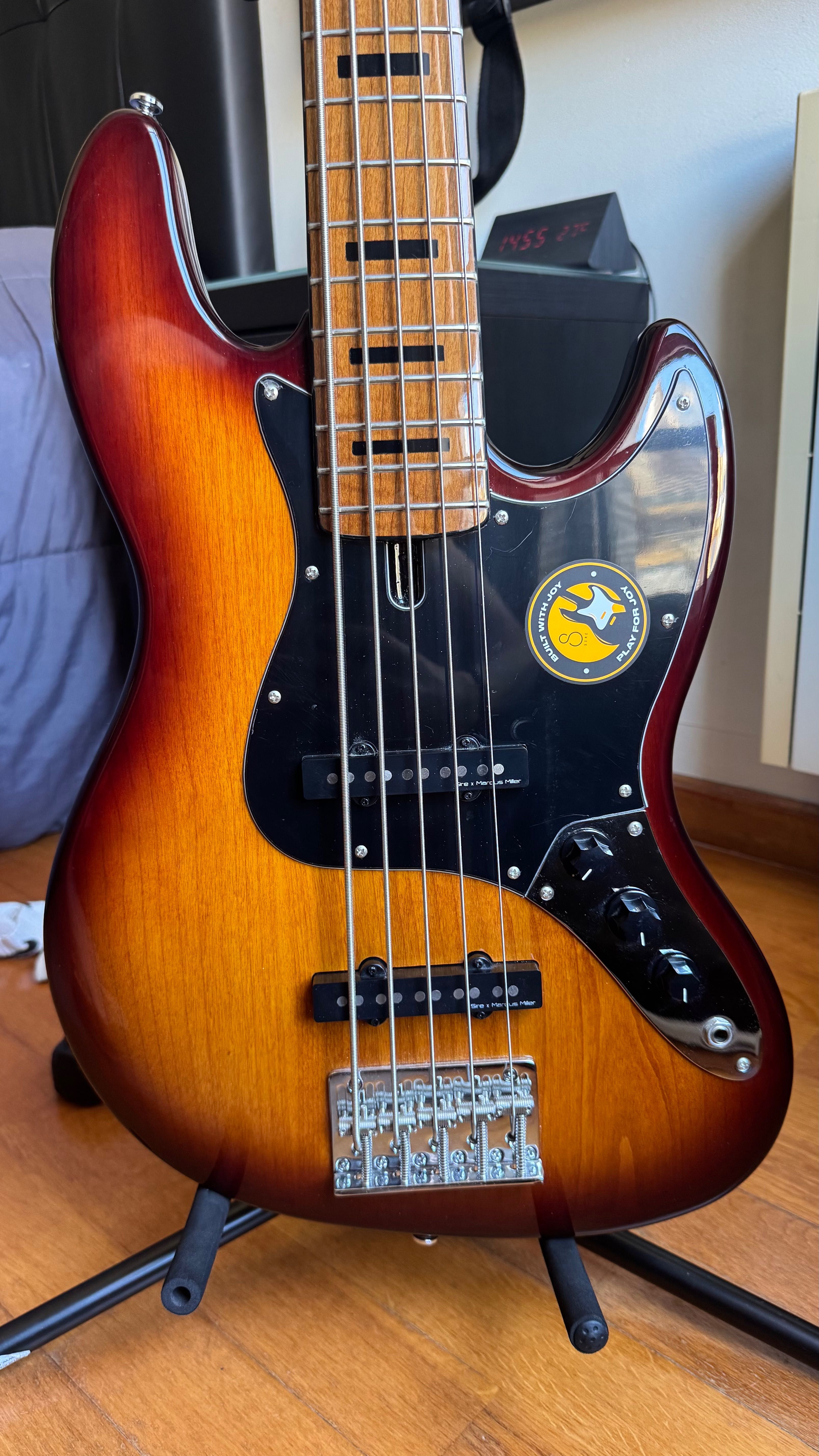 Baixo Marcus Miller V5 Alder-5 (2nd Gen) TS