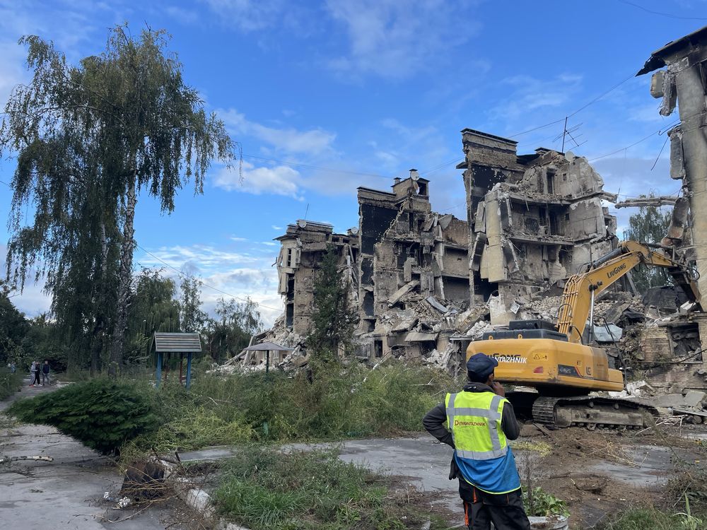 Демонтаж зданий бетона дома, демонтаж будівлі будинку металоконструкці
