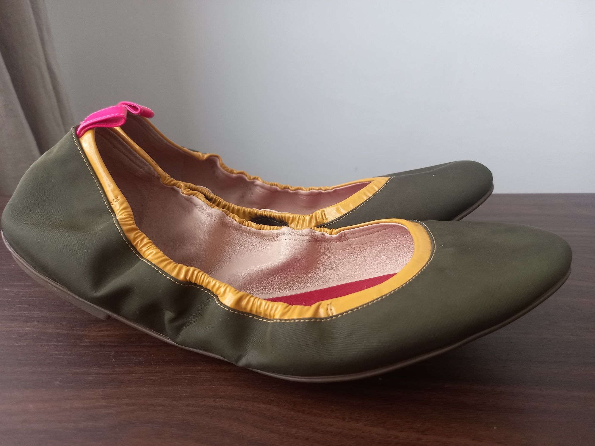 Bally шкіряні балетки туфлі мокасини 39 р