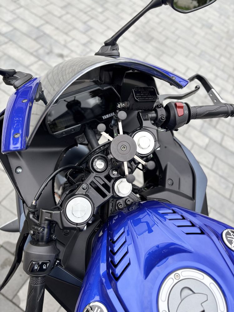 Yamaha YZF125-A R125