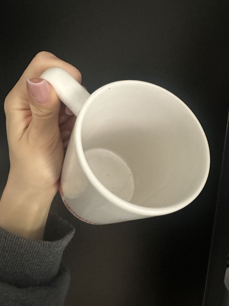 Kubek biały z uchem rączka czerwony napis Generali porcelana