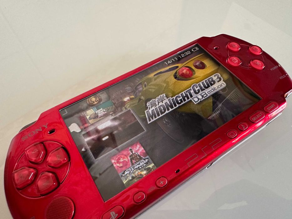 PSP 3004 Red Radiant-Negociável