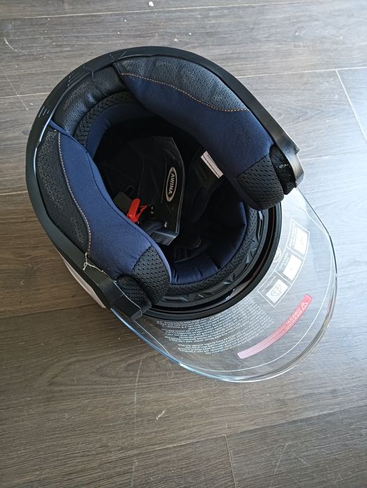 Nowy kask otwarty z blendą awina biały