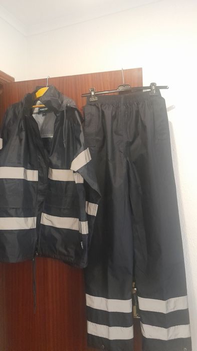 Fato completo para a chuva