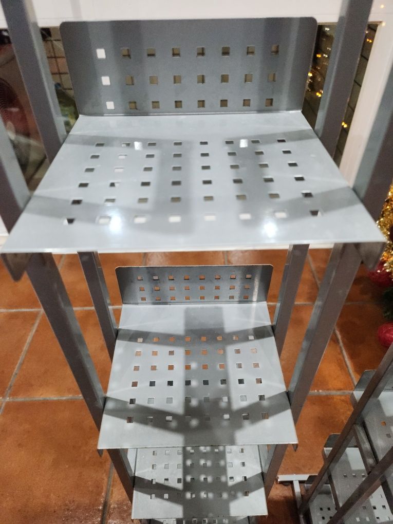 Estantes porta-cds