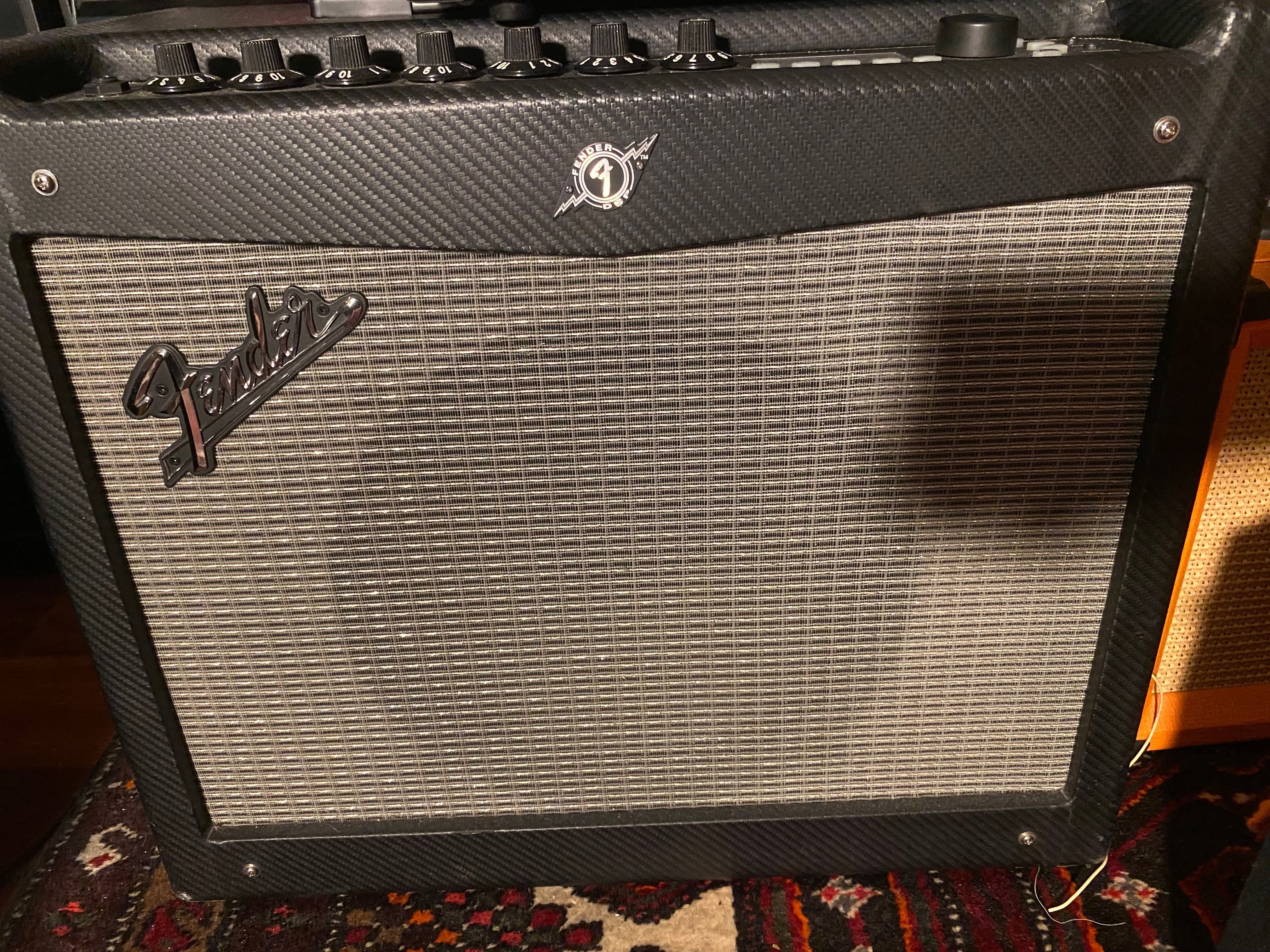 Amplificador de guitarra fender mustang III