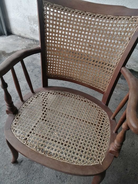 Cadeira Vintage de madeira e verga