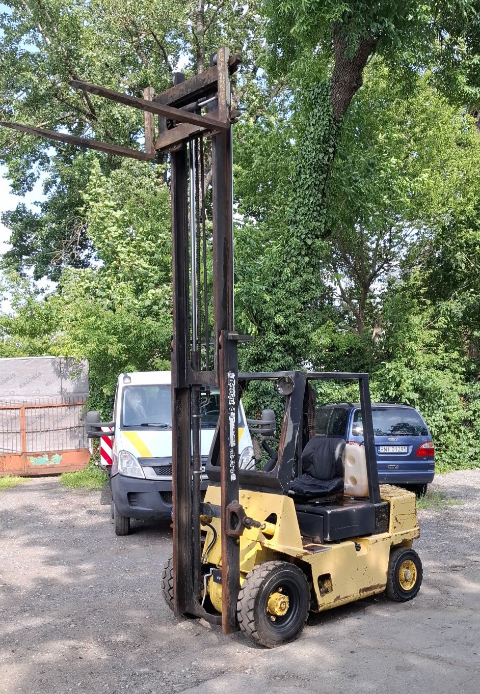 Wozek widlowy hyster diesel przesow 4metry 2,5tony transport