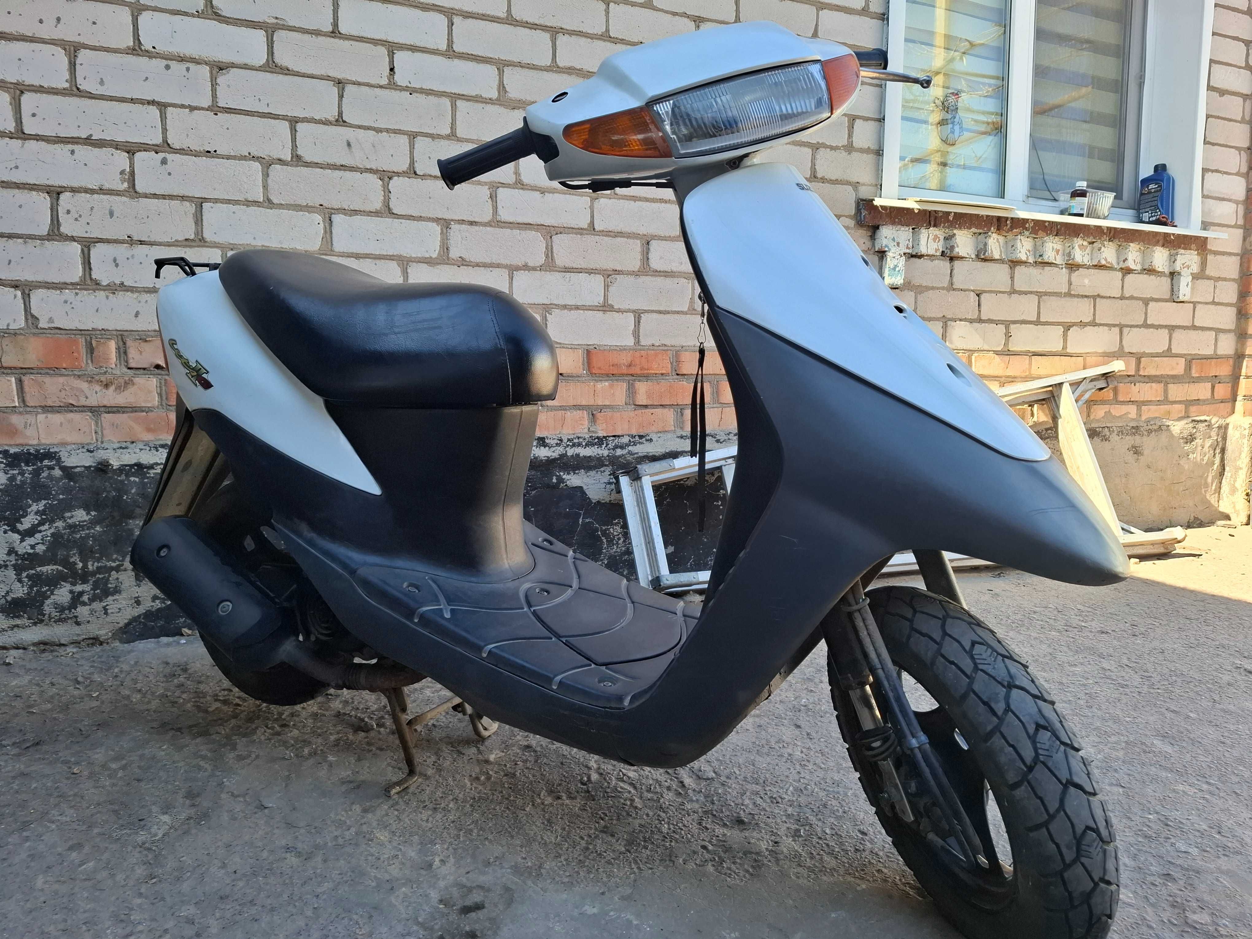 Продаж сузукі летс 2