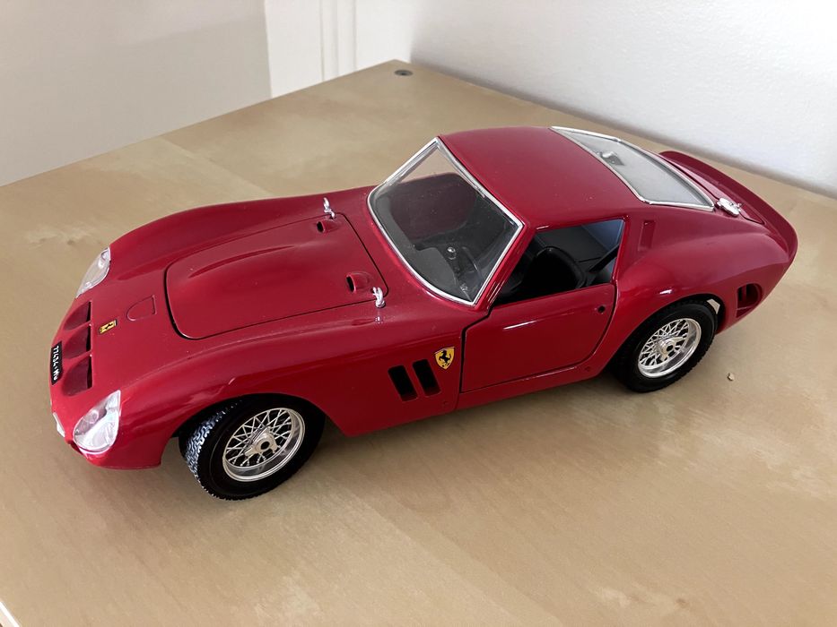 Coleção miniaturas Ferrari 1/18