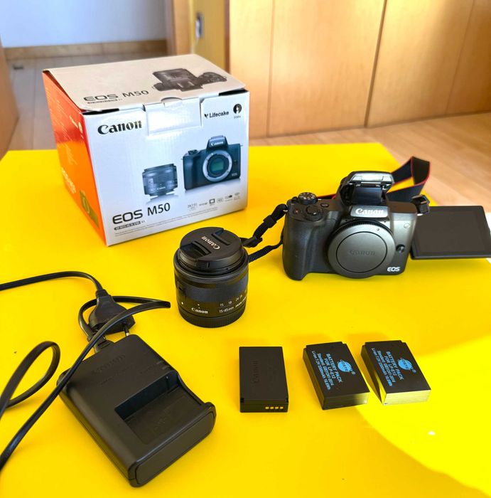 Canon EOS M50 + Objetiva 15-45mm | Excelente Estado