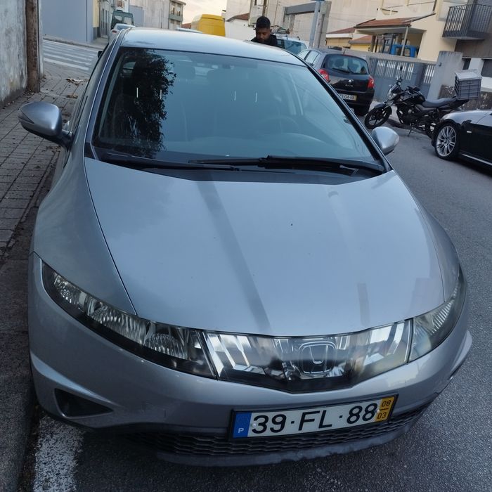 Honda Civic ano 2008 1.4 gasolina