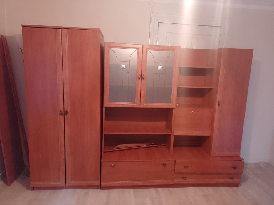 Meblościanka plus wersalka i fotel
