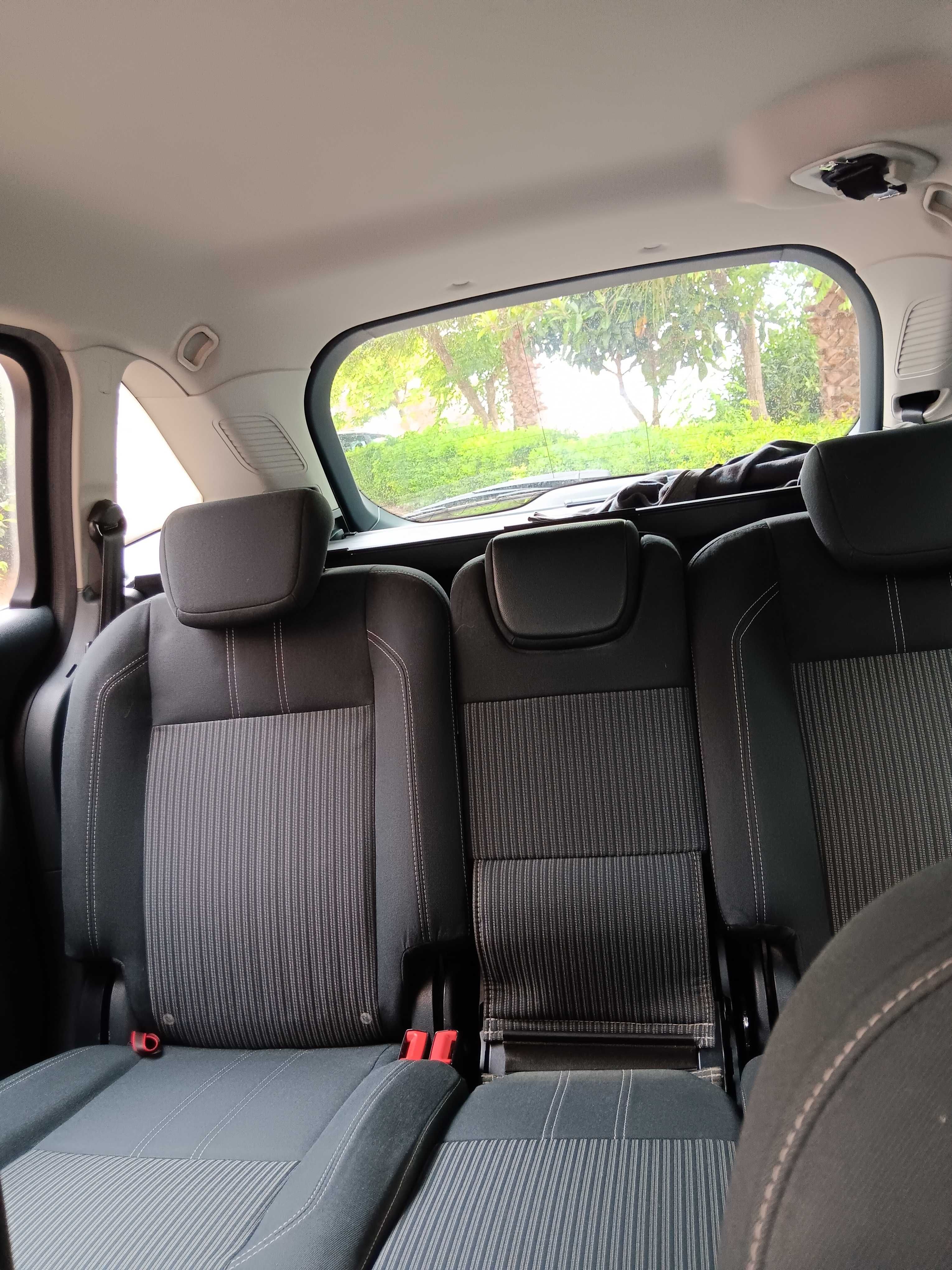 Ford grand Cmax 7 lugares