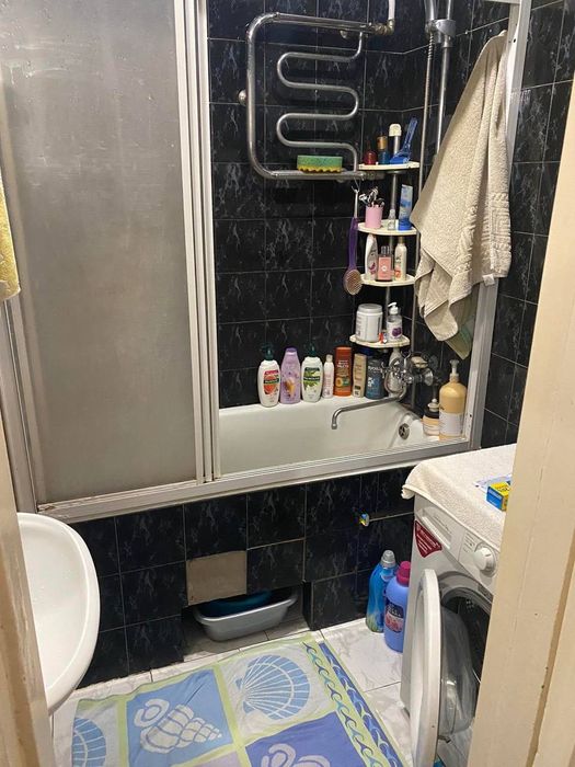 4-комнатная квартира в доме с башней в самом центре на Металлургов