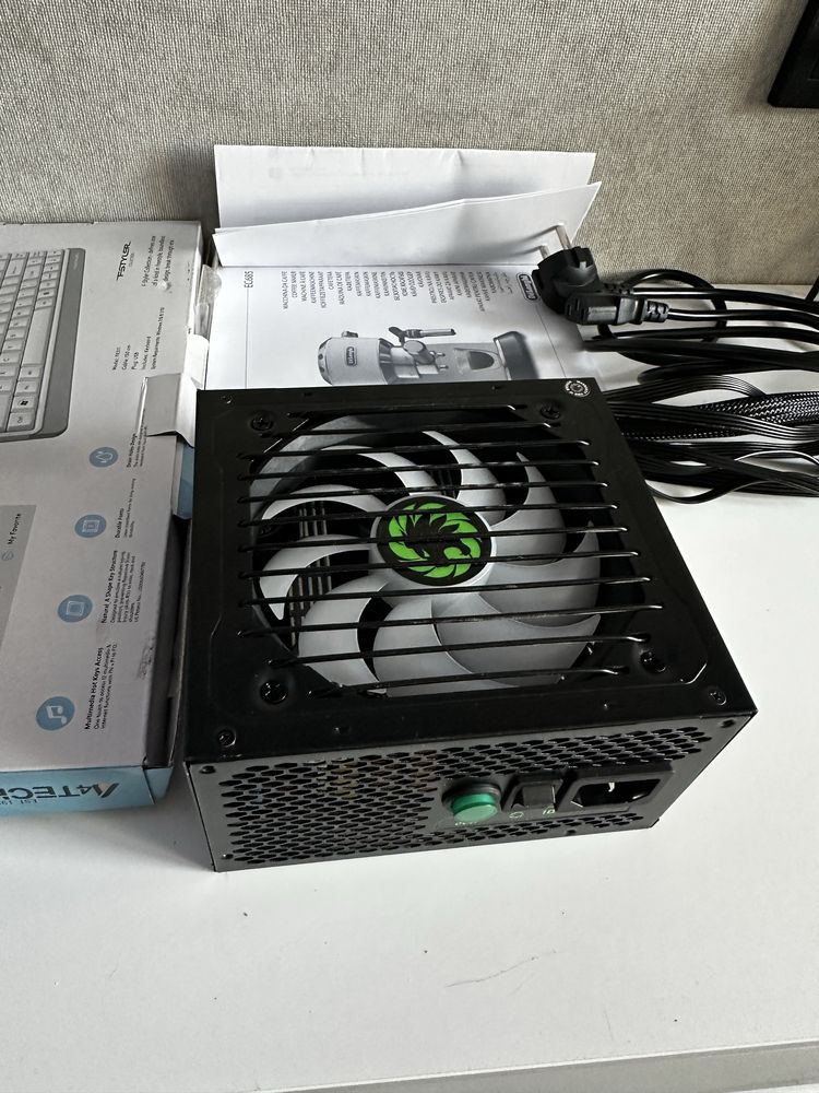 GameMax VP-800-RGB 800W
