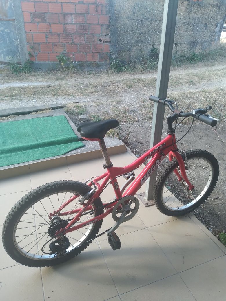 Bicicleta Infantil Aro 20 - Mega Bikes - 200€