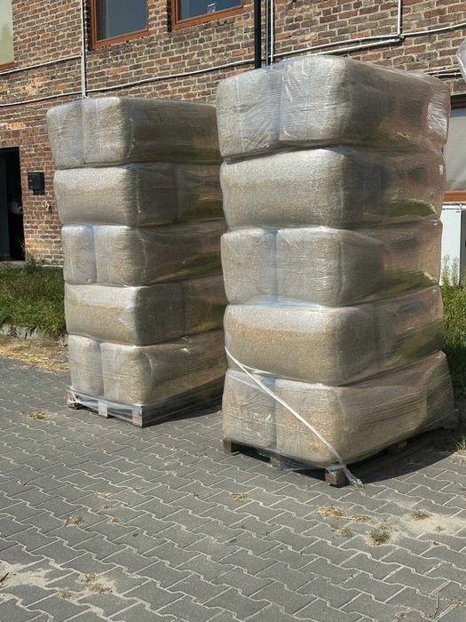 Słoma do ściółkowania oraz do uprawy boczniaków