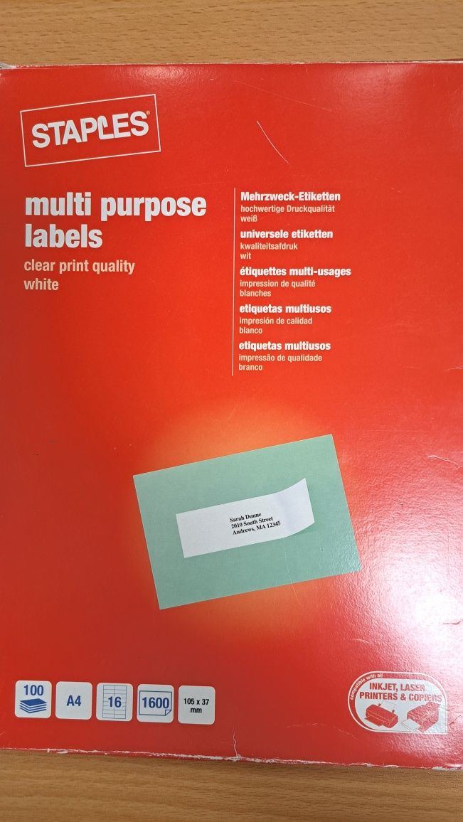 Folhas A4 com etiquetas autocolantes