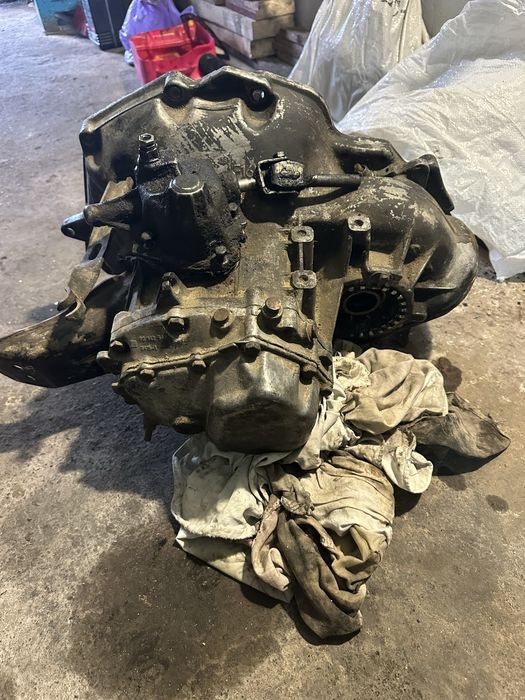 Кпп F16 з опеля кадет 1.6д