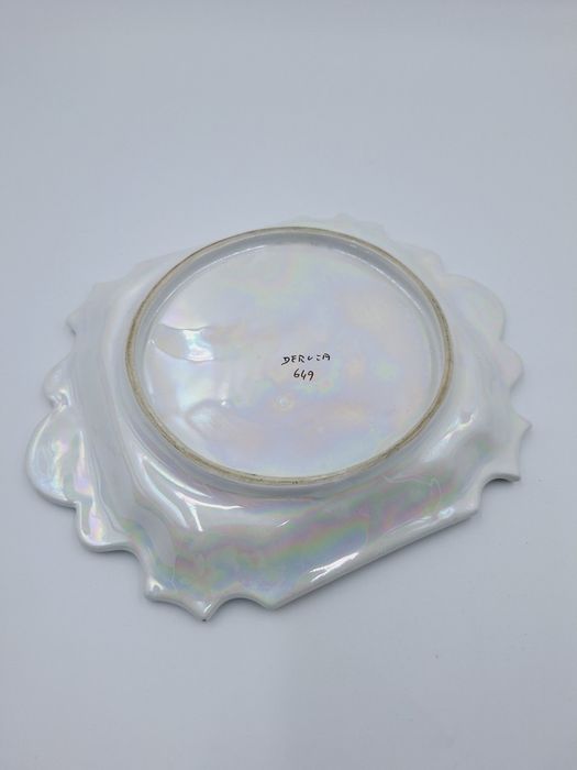 Taca porcelanowa z uchwytami perłowa