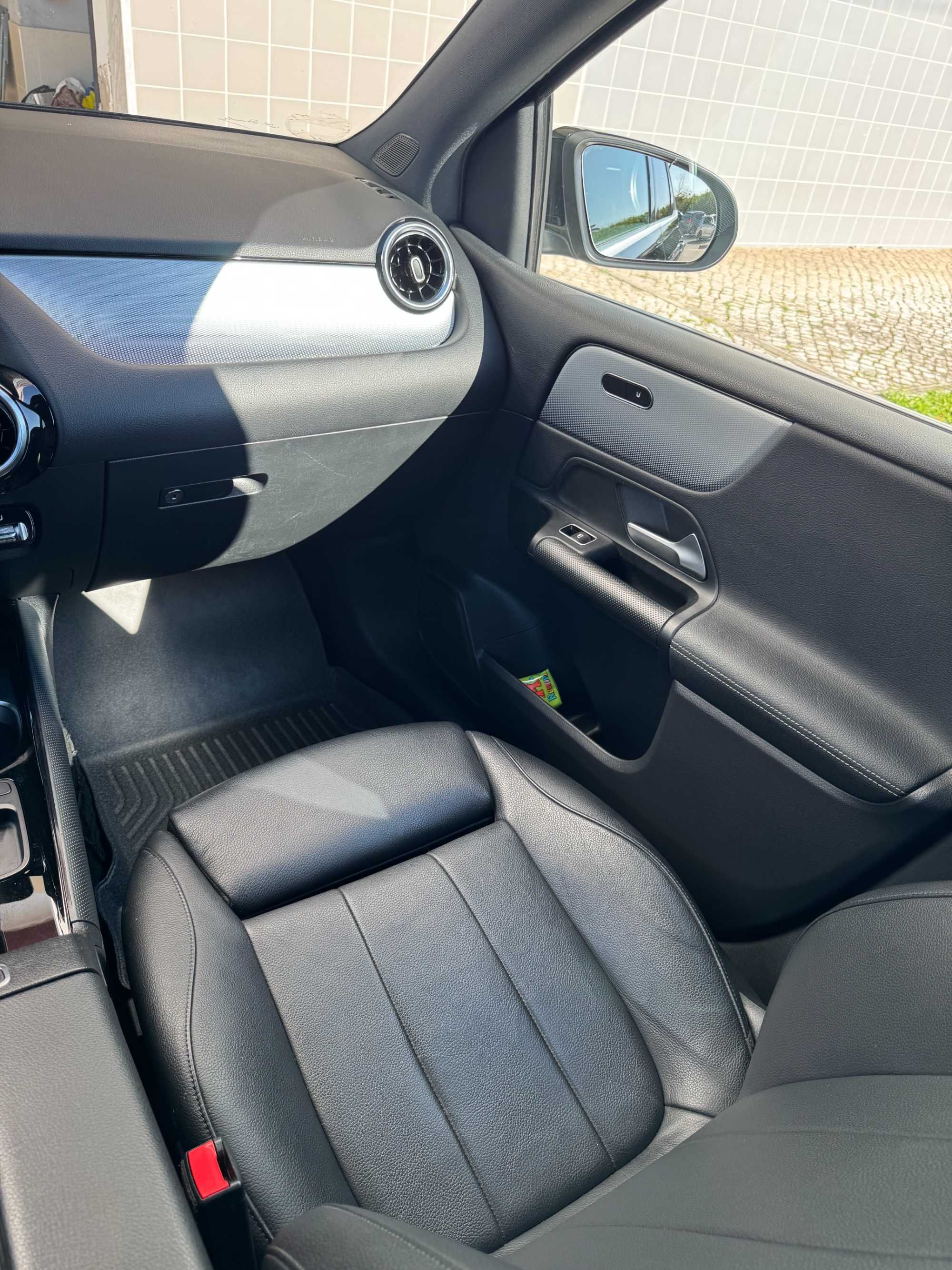 Mercedes-Benz B180 W247 automática