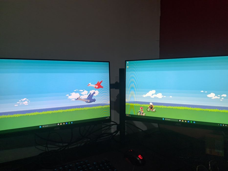 2 Monitores Gaming AOC 24G2U 144Hz + Suporte