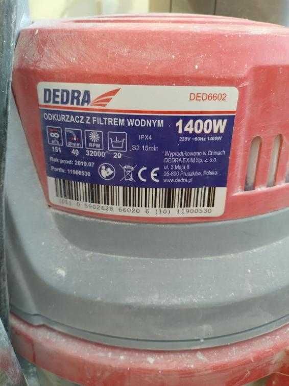 Odkurzacz z filtrem wodnym DEDRA DED6602, 1400W