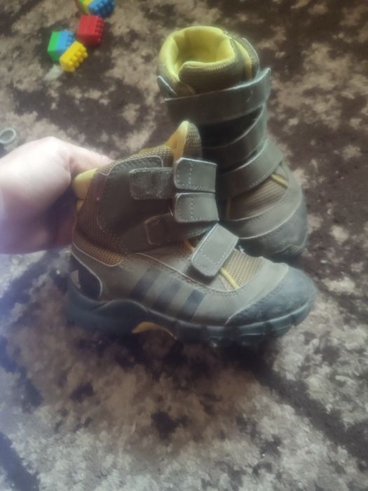 Продам термо ботинки Adidas на мальчика 15.5