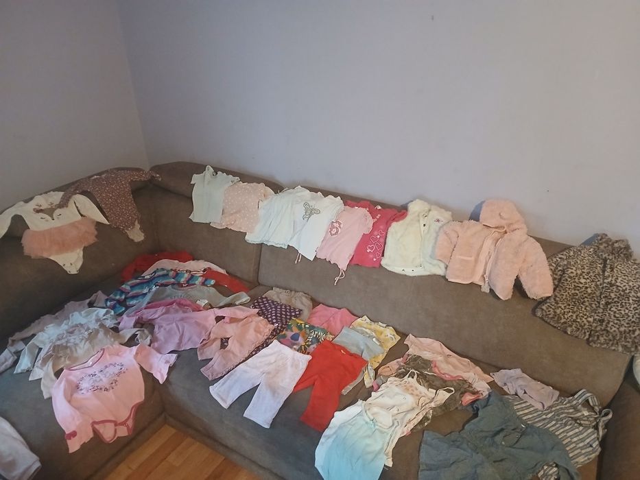 Ubrania dziewczynka 74