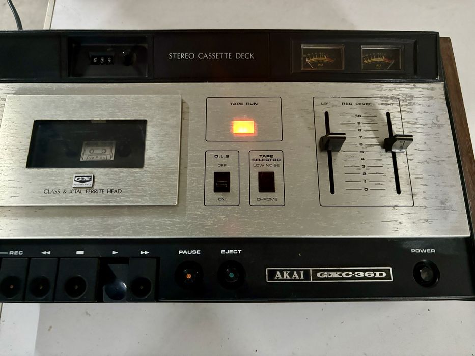 Deck de cassetes Akai GXC-36D