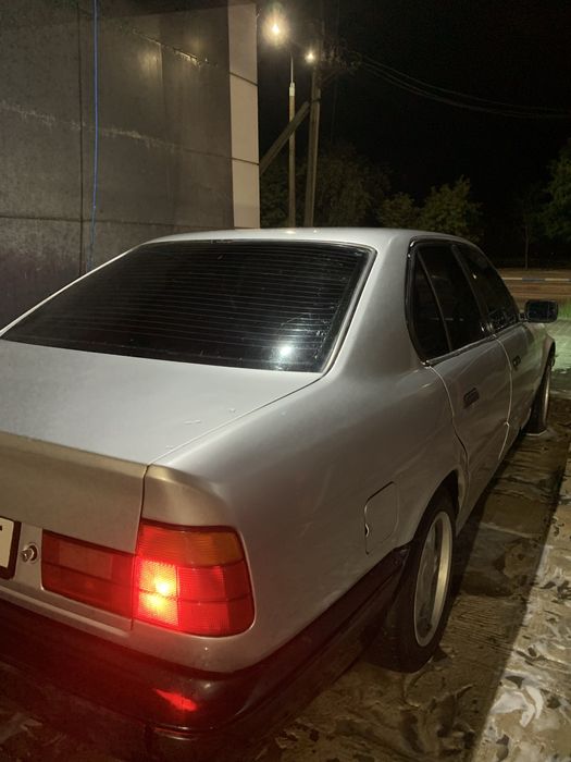 Продам БМВ Е34 520І
