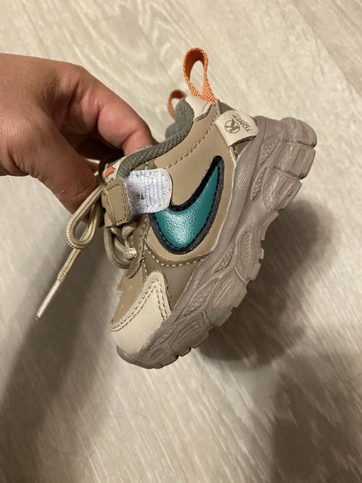 Кросівки дитячі