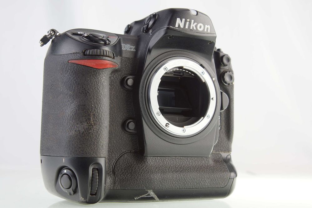 Aparat fotograficzny NIKON D2x 12.4Mpx Body 22.822 zdjęć