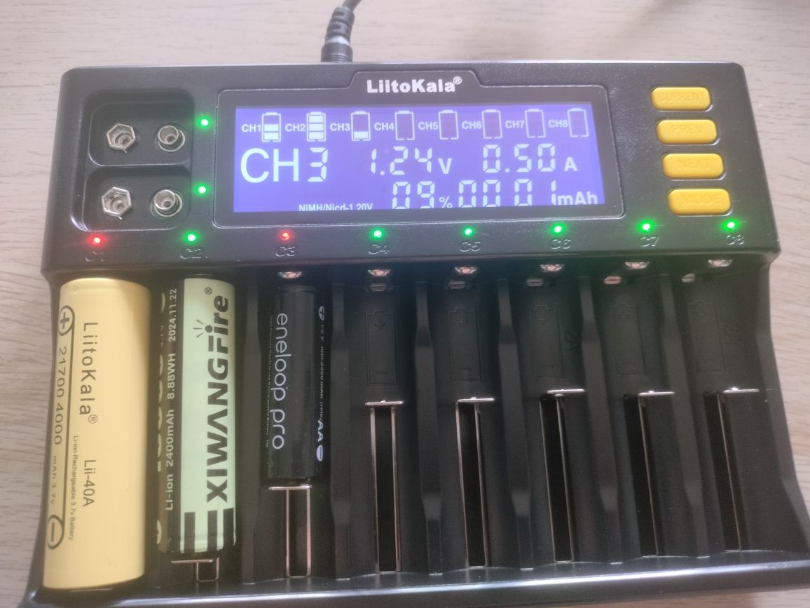 Ładowarka LiitoKala Lii S8 uniwersalna 8 portów