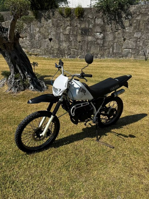 Yamaha dtlc 50 documentada a trabalhar.