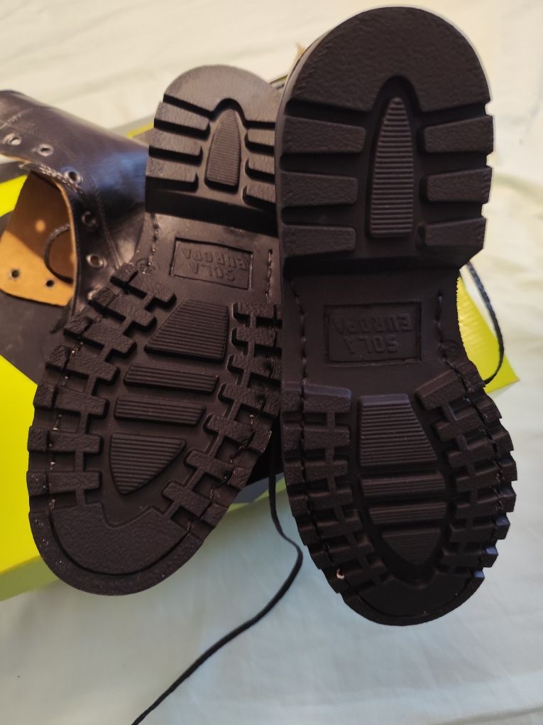 Botas novas, NR 38