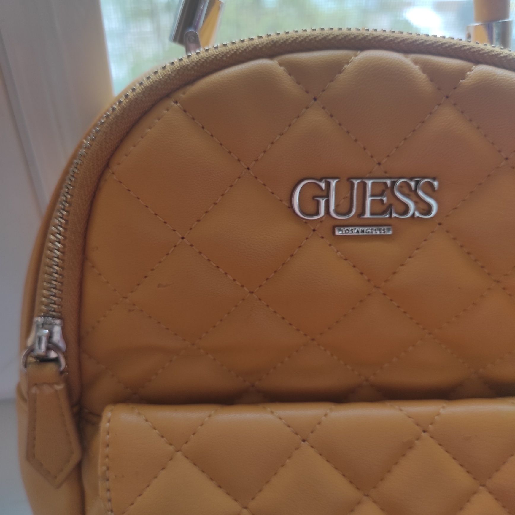 Рюкзак сумка Guess