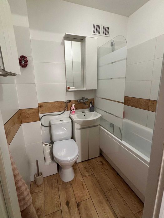 Pokój do wynajęcia w mieszkaniu dwupokojowym, Jana Pawła / Stawki