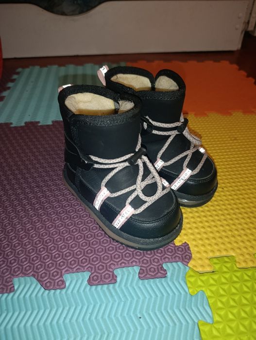 Зимние детские  сапоги,угги 25 размер