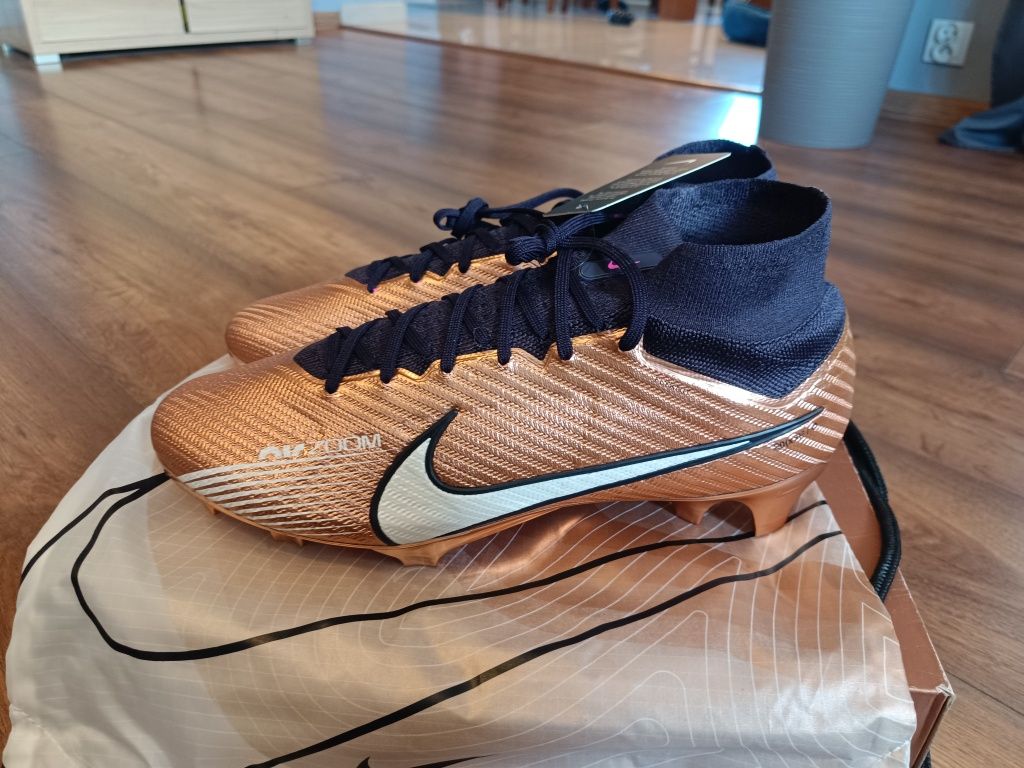 Nowe korki profesjonalne Nike Zoom Superfly 9 Elite Fg r. 44.5 gwaranc