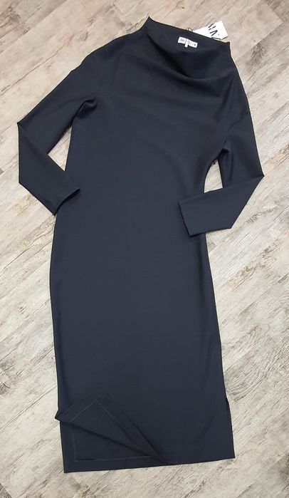 Шикарна вовняна сукня Zara з асиметричним драпірованим верхом. New