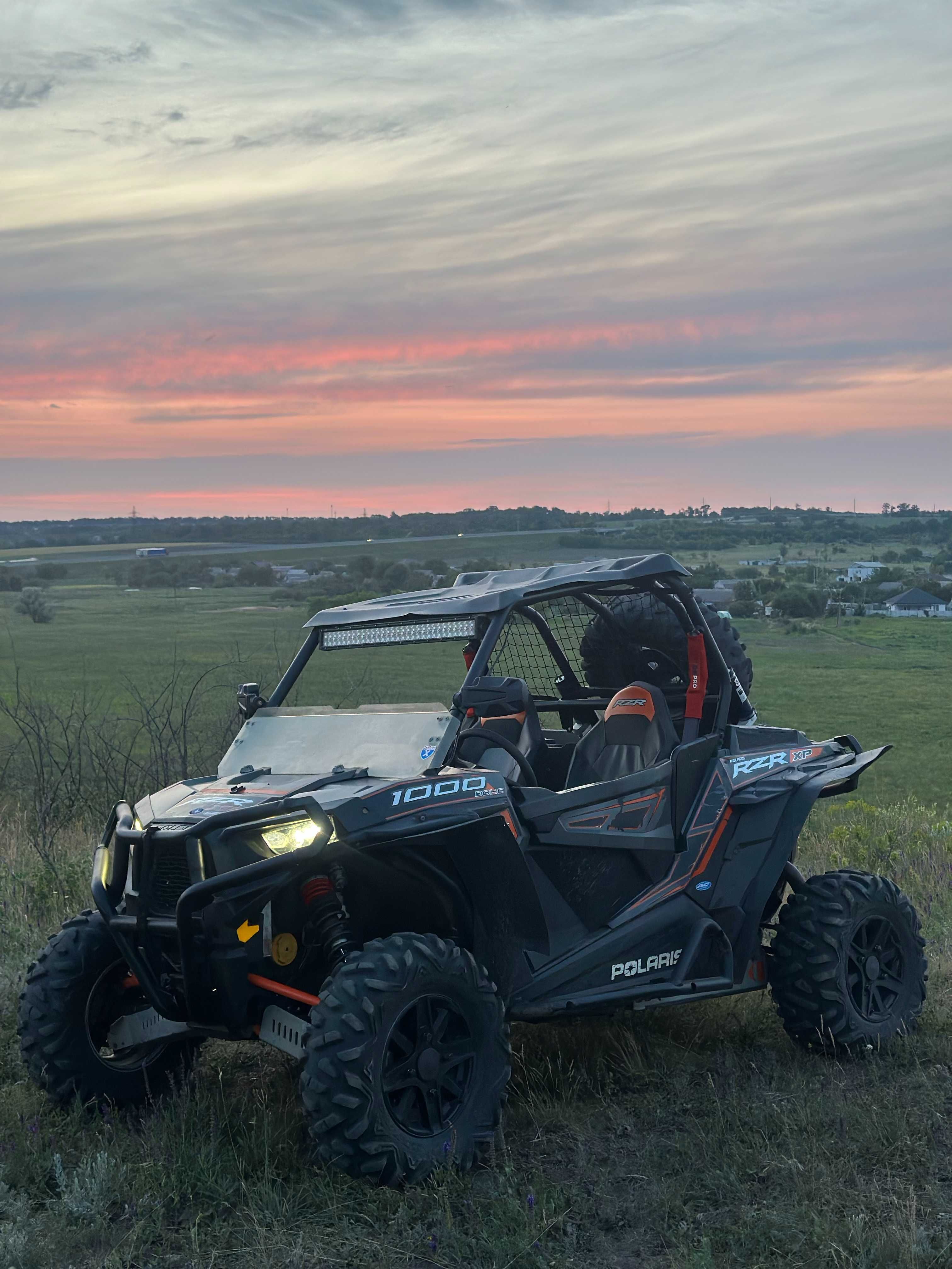 Багі Polaris RZR 1000 XP 4