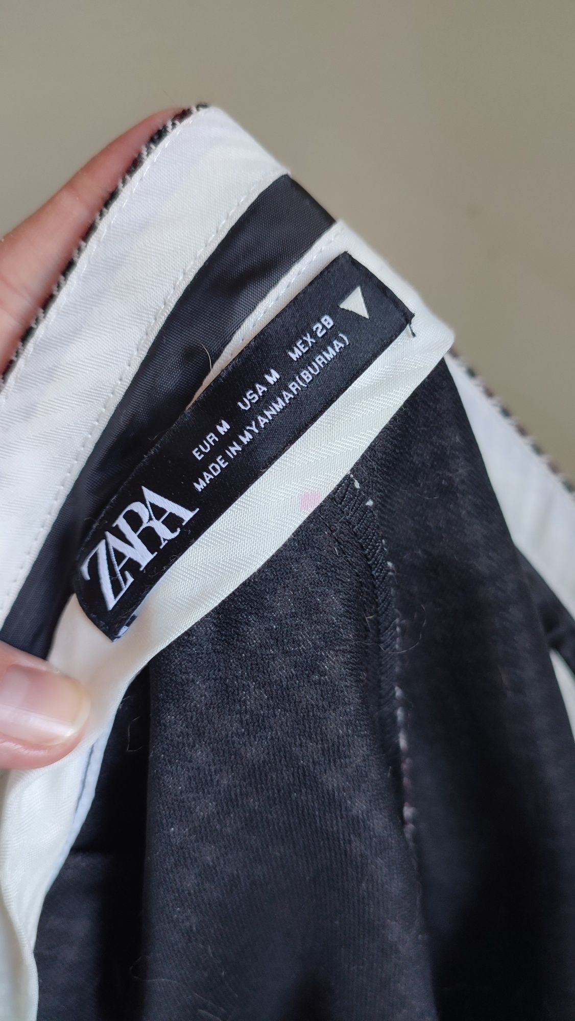 Актуальні шорти від zara