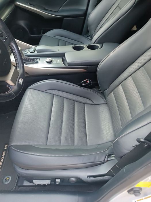 Lexus is 200 продам
